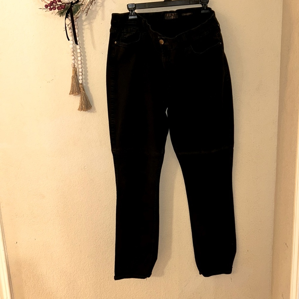 Woman JenSeven Jeans size 18 slim straight Black Jeans